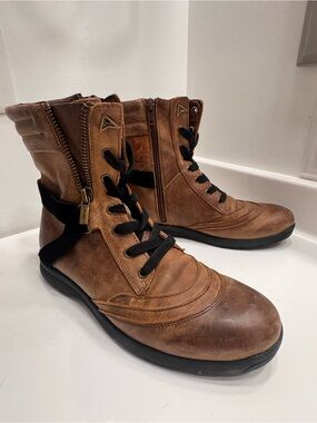 LGND Men’s Brown Leather Lace-Up Ankle Boots with Side Zip